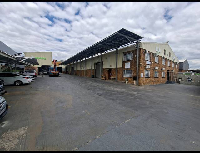 4,000M² WAREHOUSE FOR SALE IN ANDERBOLT